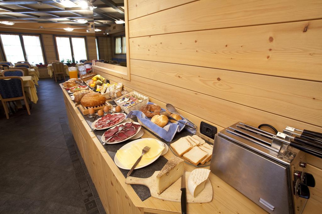 Hotel Marzia Livigno Kültér fotó
